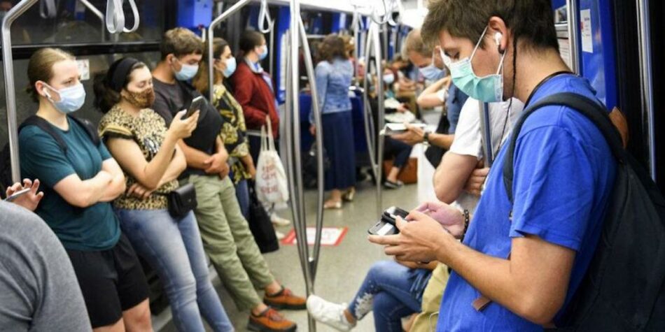 ¿Cuál es riesgo de contagio de COVID-19 en el metro y otros transportes públicos?
