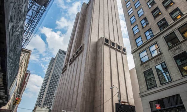 ¿Qué esconde el misterioso rascacielos sin ventanas de Nueva York?