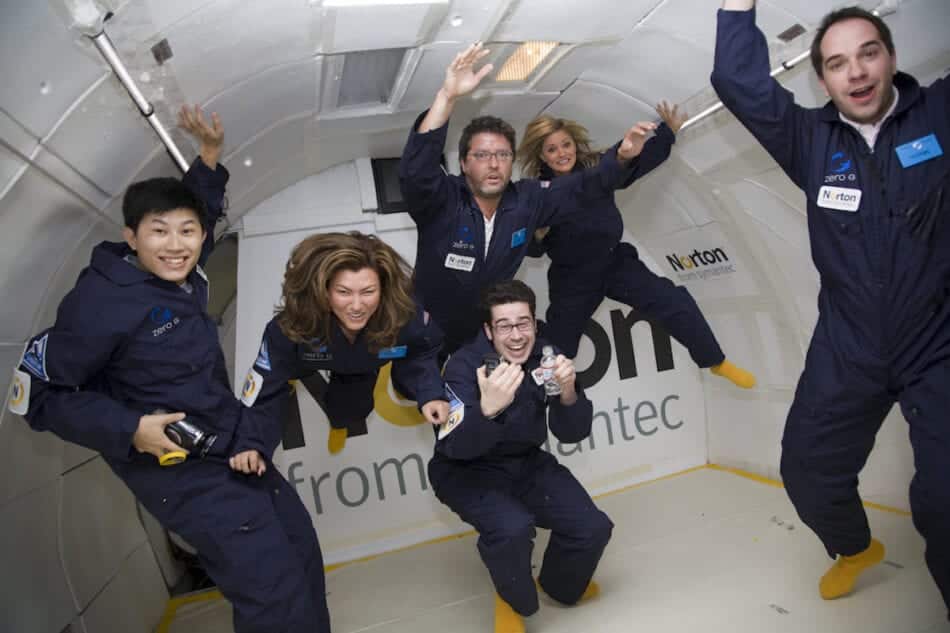 Los primeros turistas espaciales partirán en 2022