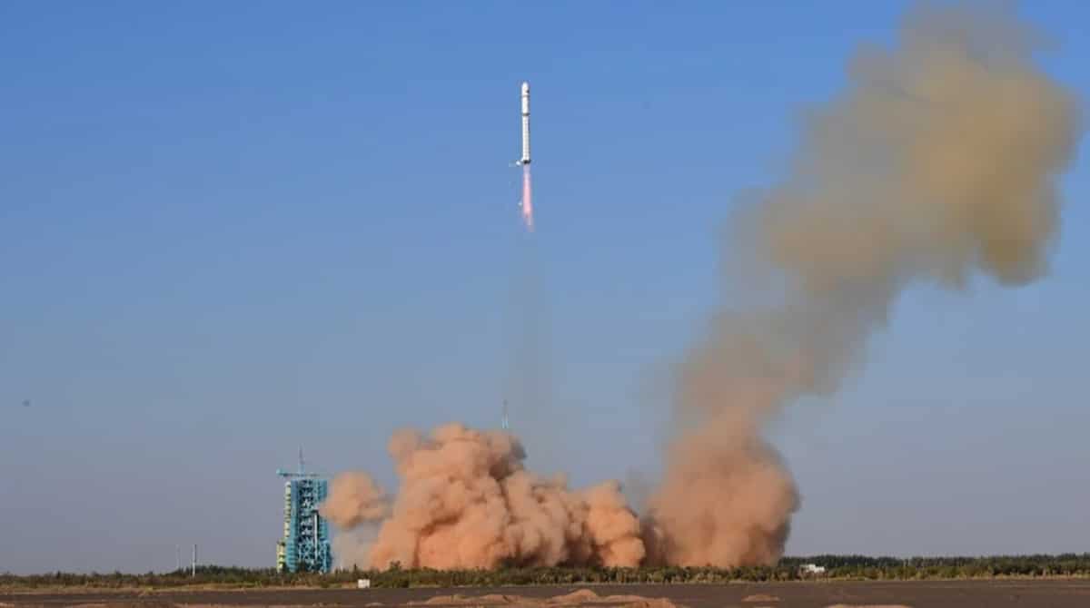 Colisión en el espacio: Satélite chino impacta con un resto de cohete ruso