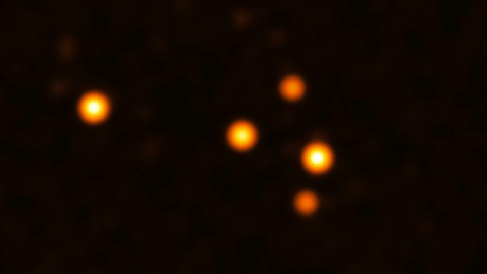 Nuevas imágenes zoom del agujero negro del centro de nuestra galaxia