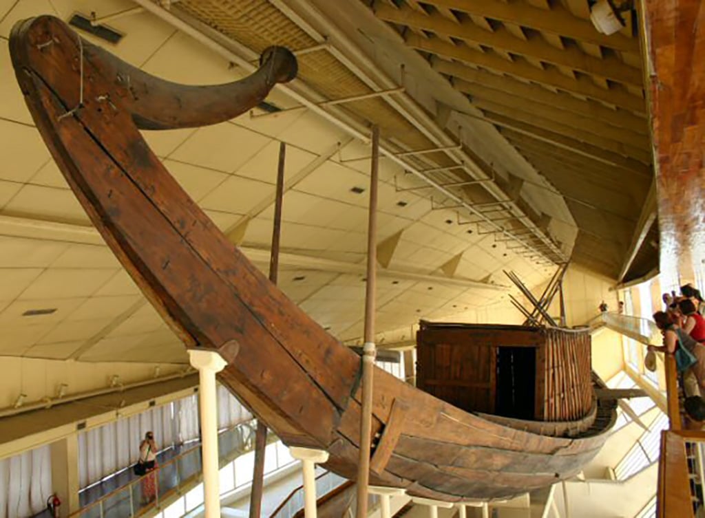 Barca Solar Museo Egipcio
