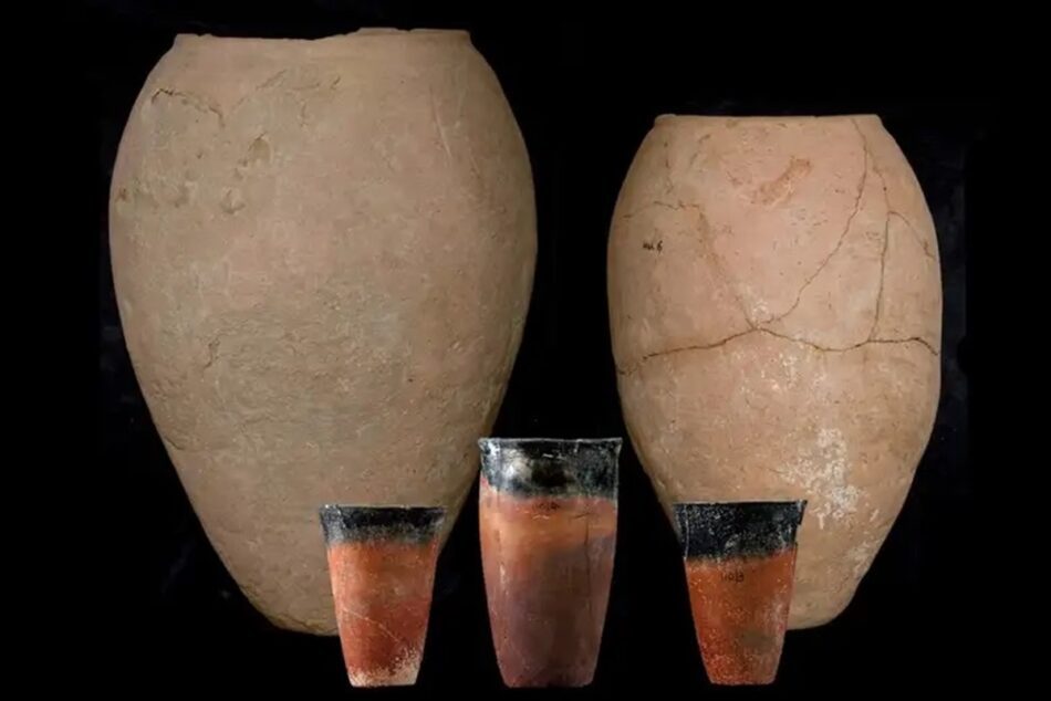 En el antiguo Egipto bebían cerveza espesa en vasos de arcilla como señal de estatus