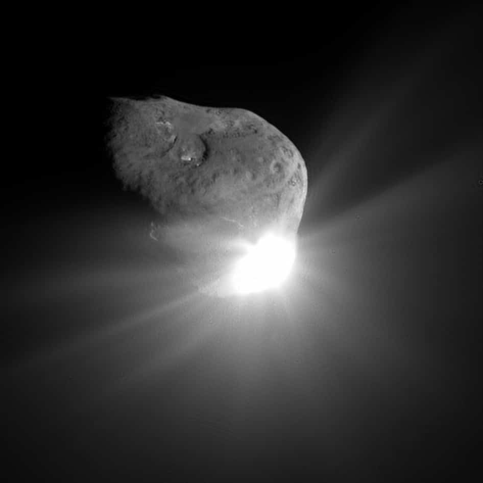 Colisión de la sonda Deep Impact con el cometa Tempel 1. Foto: NASA 