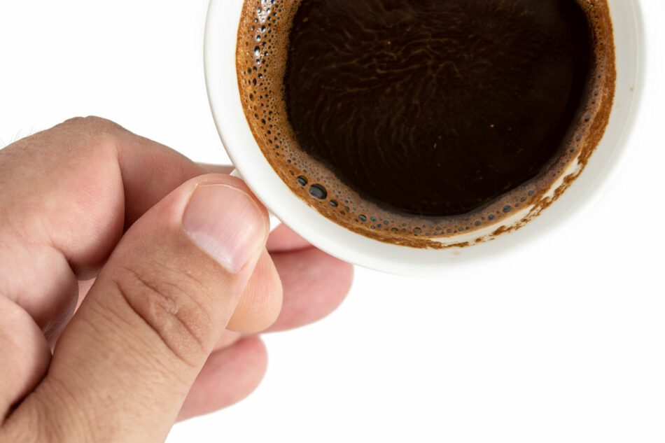 El café, solo y sin azúcar, ayuda a regular el colesterol