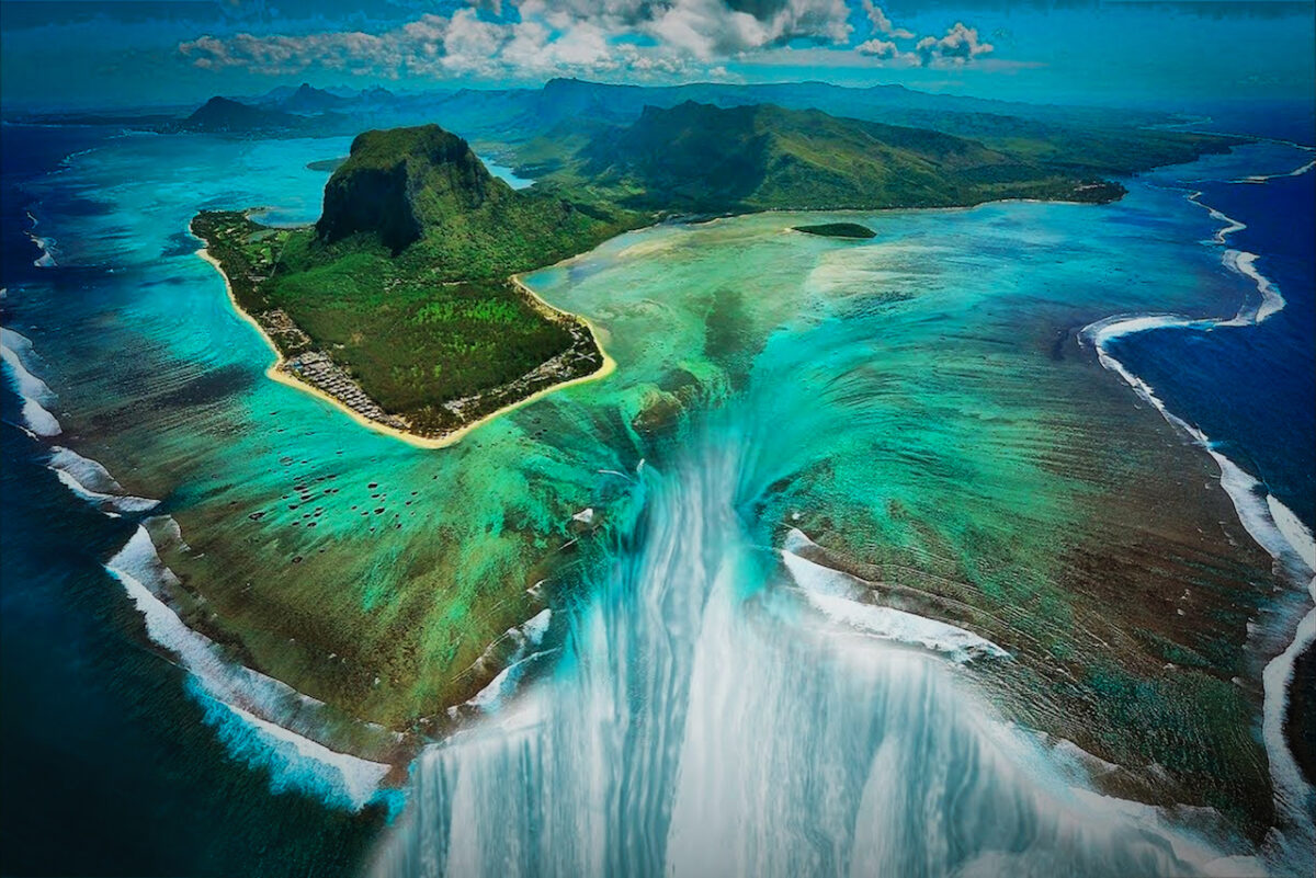 La cascada submarina de la isla Mauricio y cómo se formó