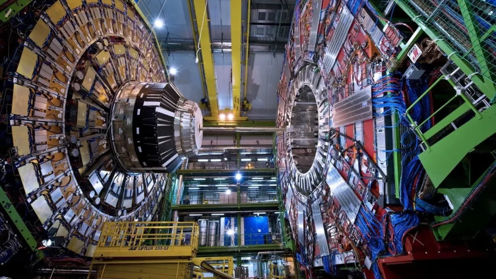 LHC: El acelerador de partículas del CERN enciende máquinas 1 El Gran Colisionador de Hadrones LHC del CERN