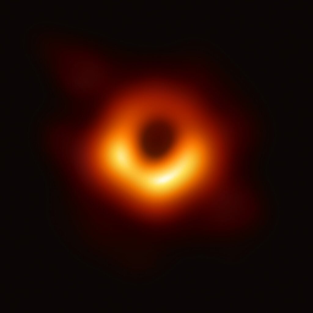 Este es M87, el primer agujero negro del que se tomó una fotografía