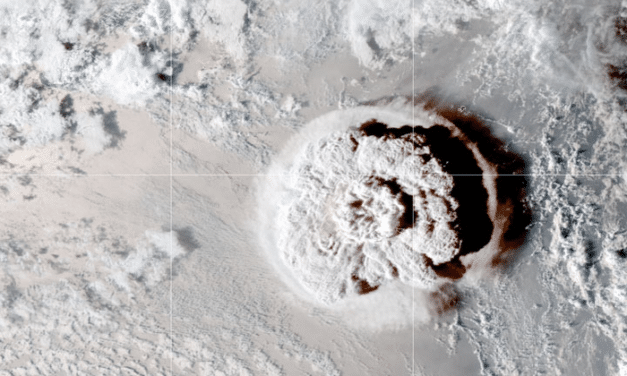 La erupción del volcán Tonga alcanzó el borde del espacio