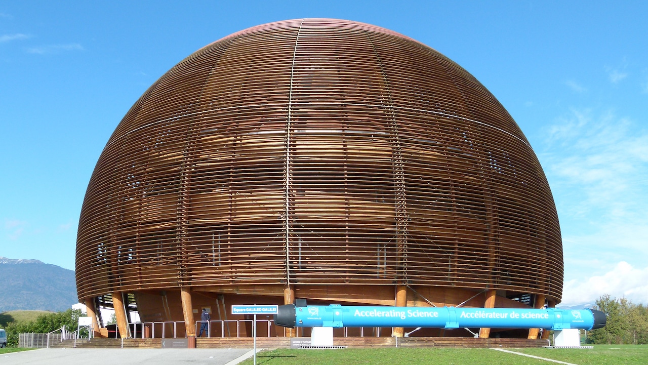 Science Trips – Journey to the Big Bang: A tour of the world’s most famous particle accelerators