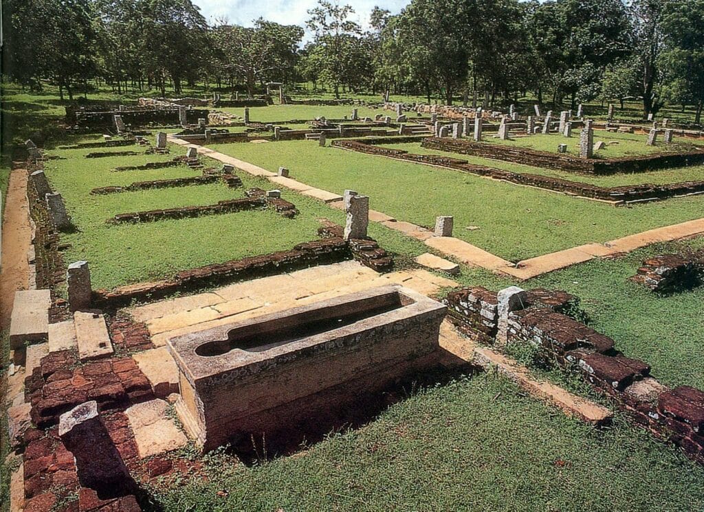 Ruinas de un hospital budista en la actual Sri Lanka