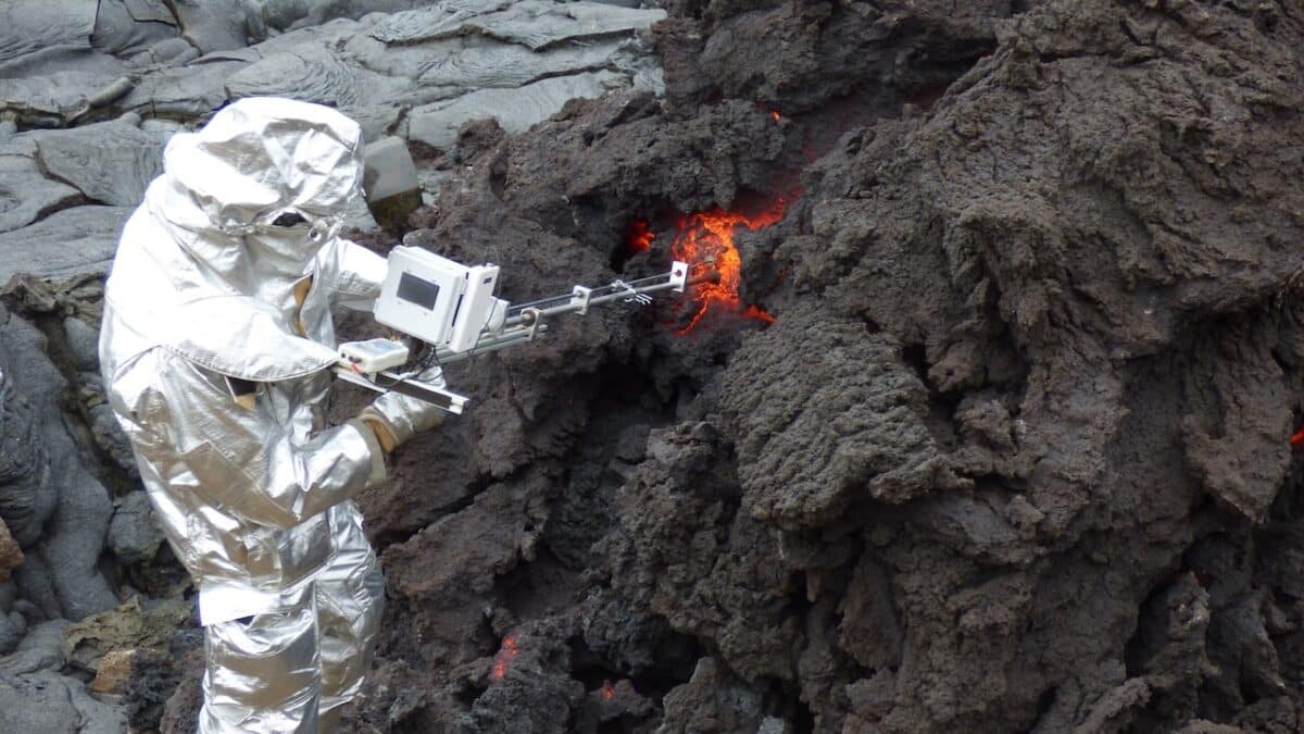 Cómo medir la viscosidad de la lava para escapar a tiempo del volcán