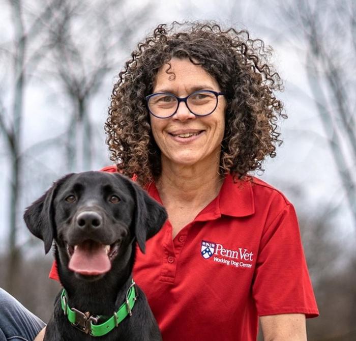 Dra. Cynthia M. Otto, investigadora principal y directora ejecutiva del Penn Vet Working Dog Center. 