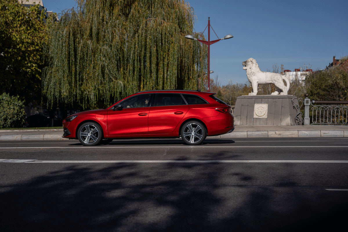 Seat León híbrido enchufable, el León más potente de la historia