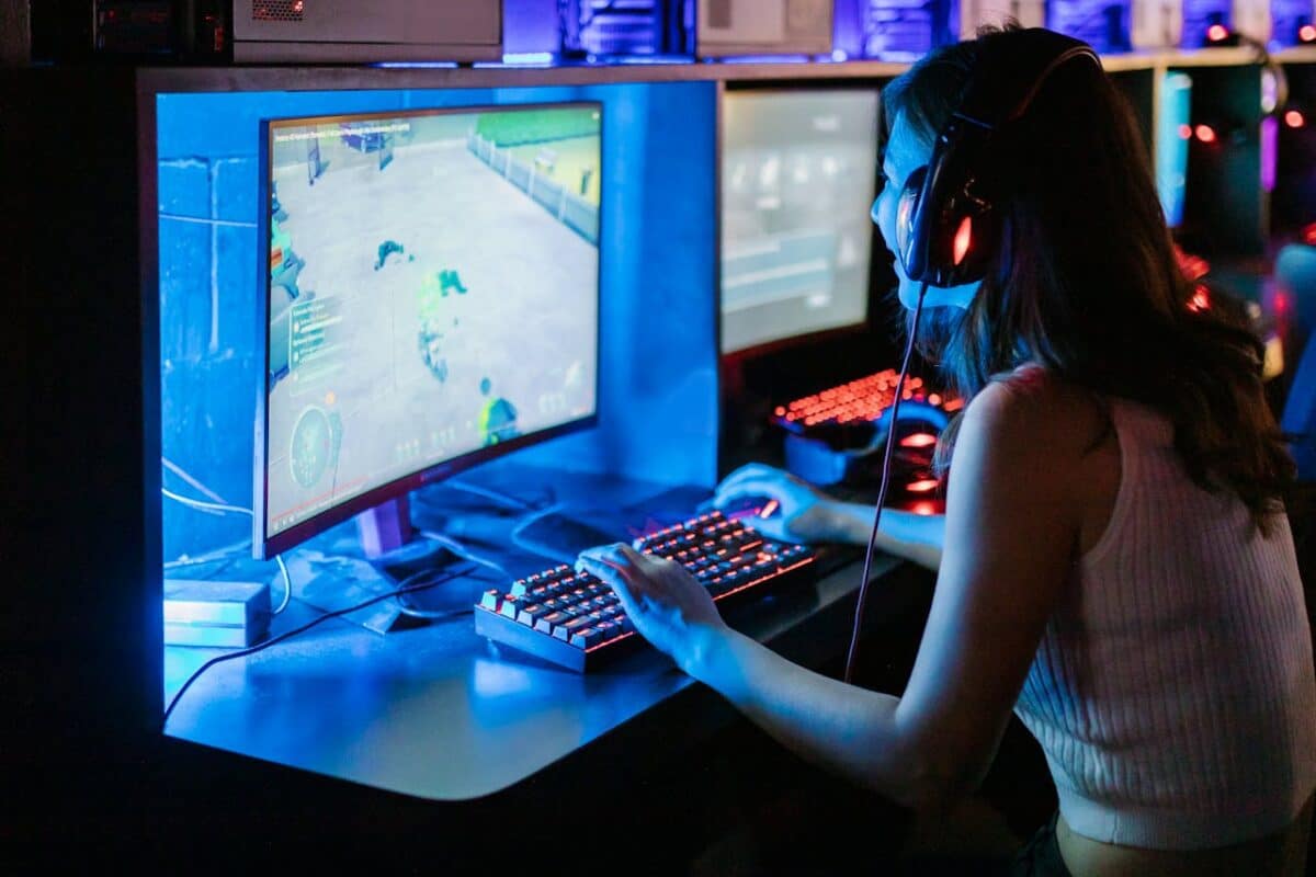 ¿Los videojuegos son buenos o malos para el cerebro? Por si acaso, no pongas en el currículum que juegas