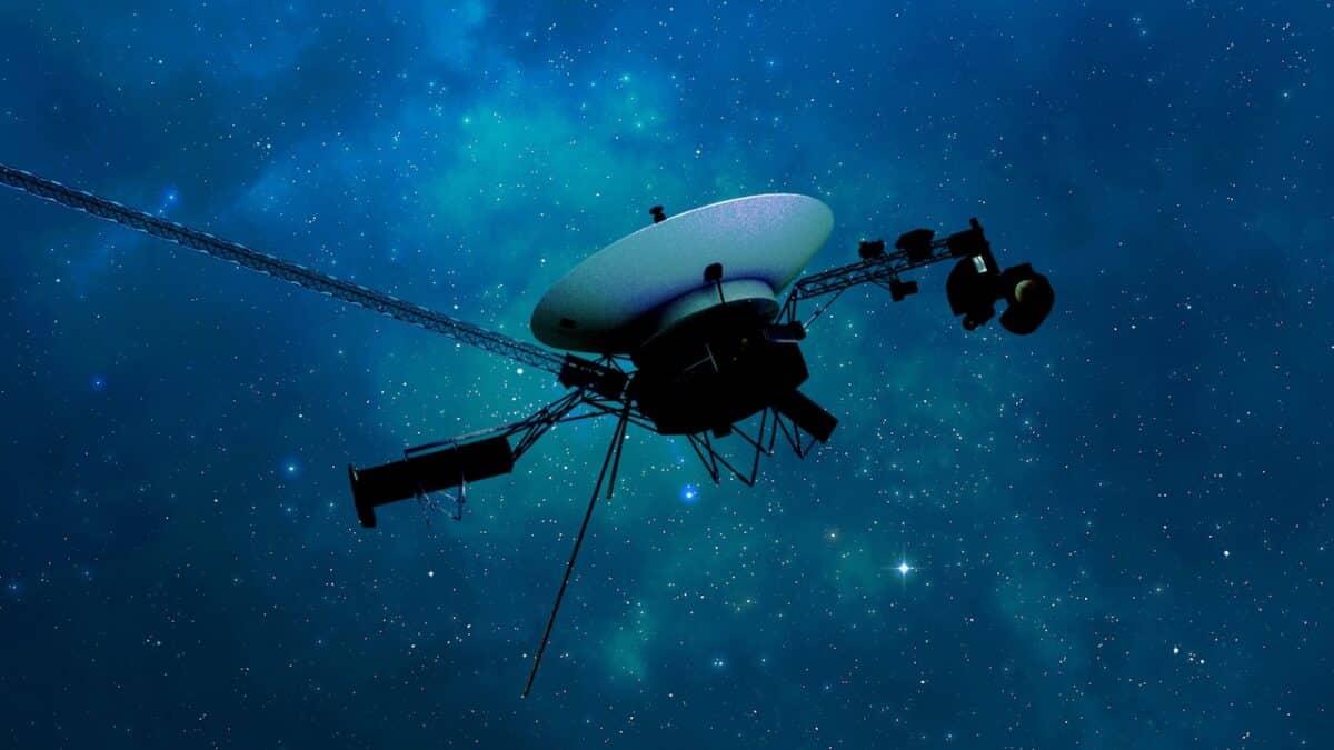 La sonda Voyager 1 de la NASA ya casi está a un día luz de distancia