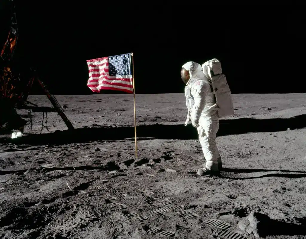 ¿Por qué no se ha podido volver a la Luna hasta ahora? Sigue el dinero, no la ciencia 1 misión Apollo a la Luna