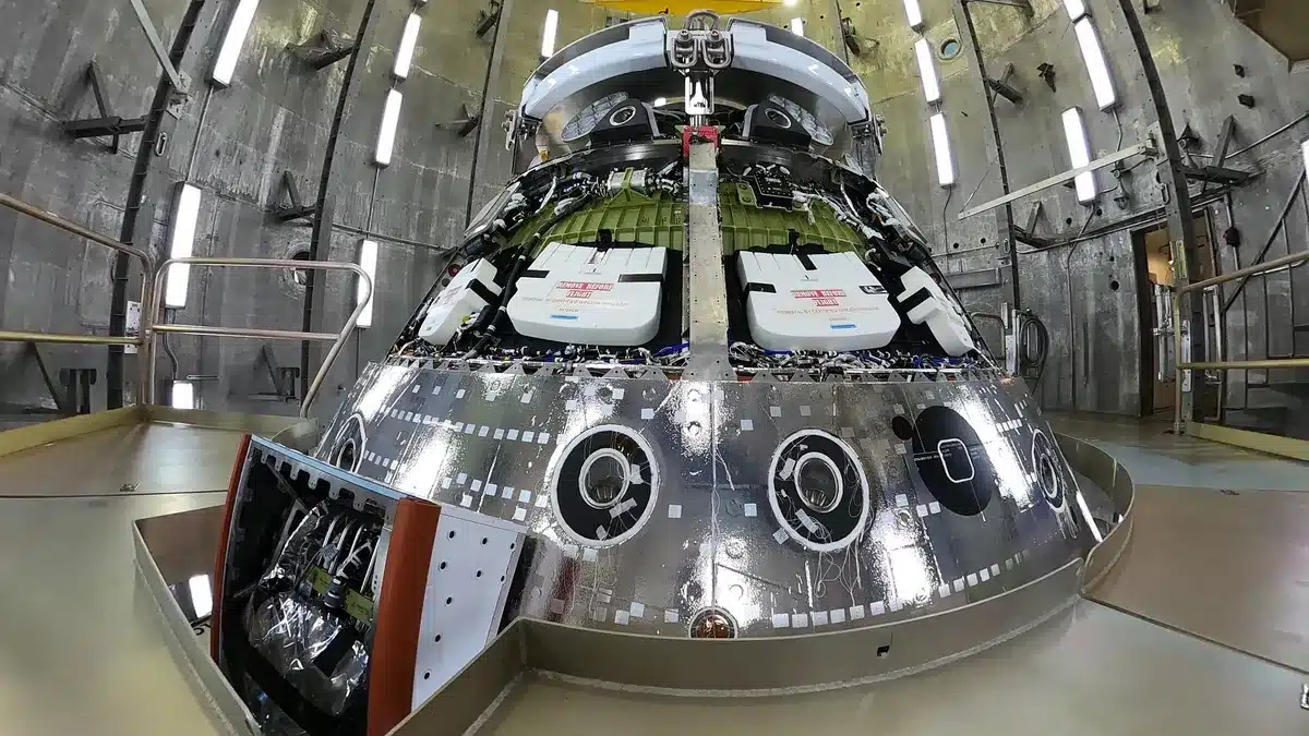 ¿Dónde van al baño los astronautas? Así es la vida en el módulo Orion rumbo a la Luna 1 Módulo Orion de la misión Artemis 2. NASA