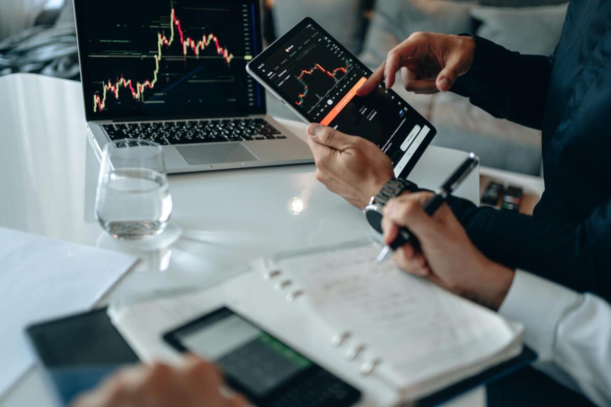 Las herramientas digitales transforman la relación cotidiana con el dinero