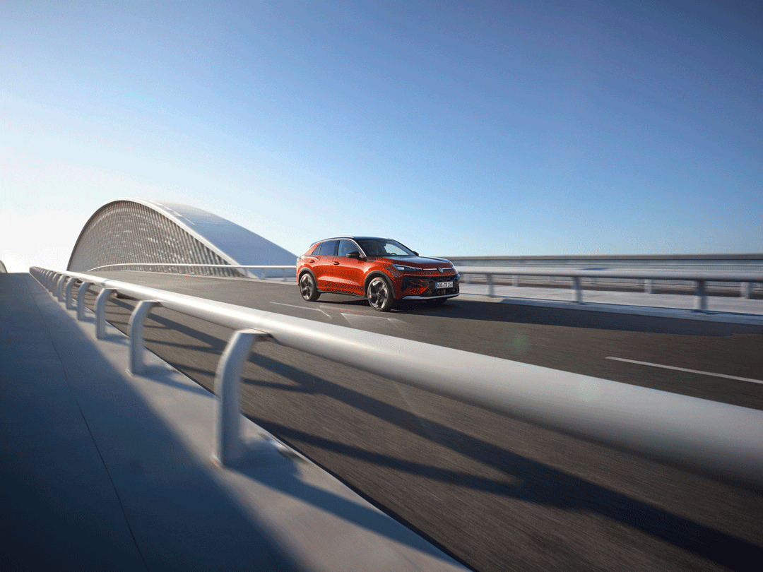 Volkswagen T-Roc, el SUV que lee la carretera y frena antes de que tú lo decidas