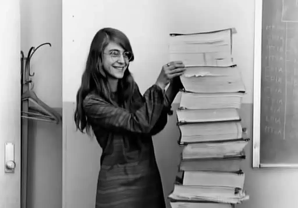 Muere a los 90 Margaret Hamilton, la programadora que hizo posible el viaje a la Luna 1 margaret hamilton