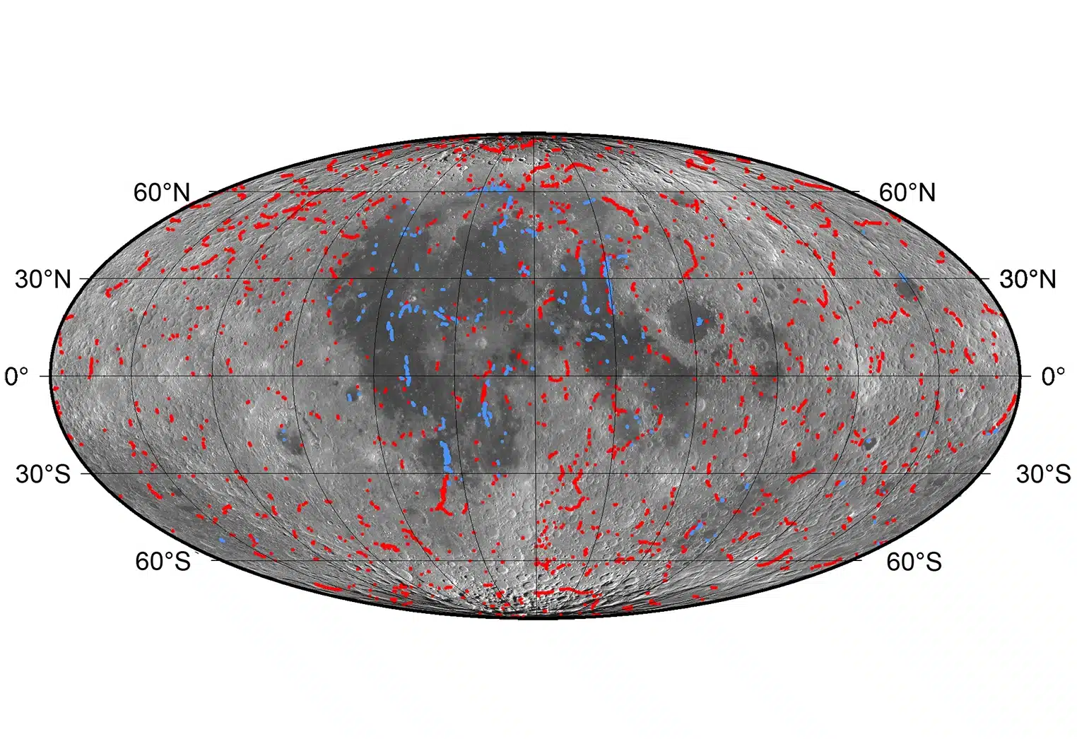 Por qué la Luna encoge, y por qué es un peligro para los astronautas 2 Mapa global de la Luna centrado en la cara visible. Las líneas rojas indican la ubicación de más de 8.900 escarpes lobulados, y las líneas azules, la ubicación de más de 2.000 pequeñas crestas de los mares lunares. Crédito: NASA/ASU/Intuitive Machines/Smithsonian